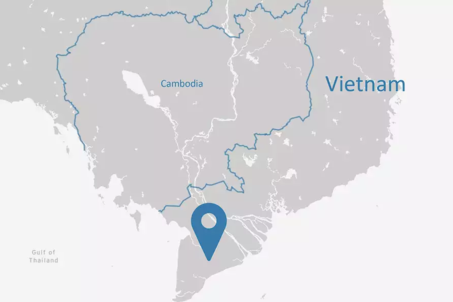 An abstract map of Vietnam, a large blue arrow points to the location of Tam Giang Dong Commune